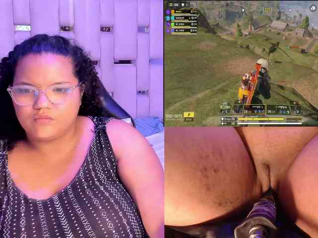 MhiaRey webcam