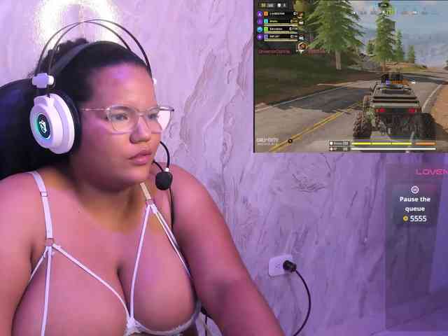 MhiaRey webcam