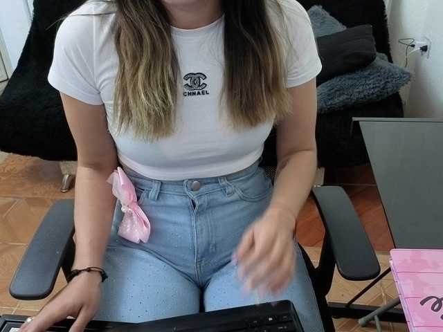 merlinaa-adams webcam bongacams model stream image