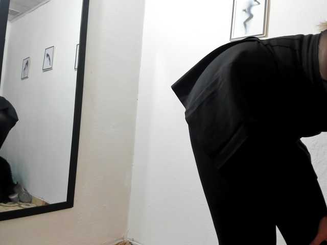 merlinaa-adams webcam