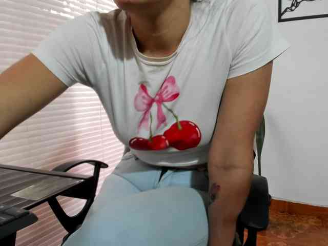 merlinaa-adams webcam