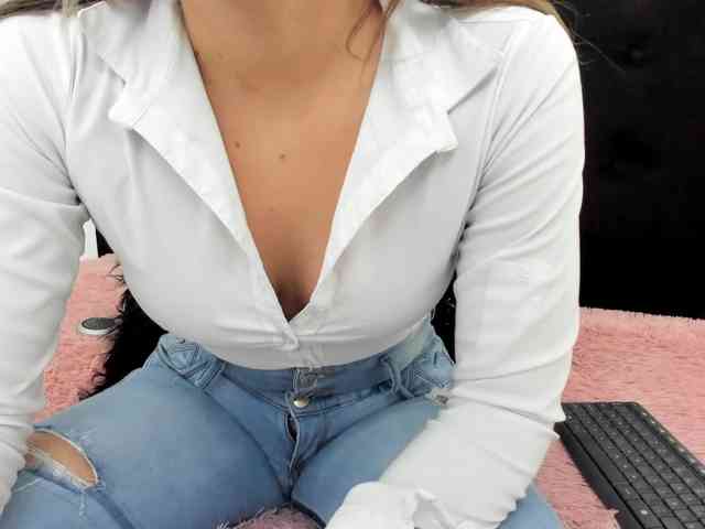 merlinaa-adams webcam