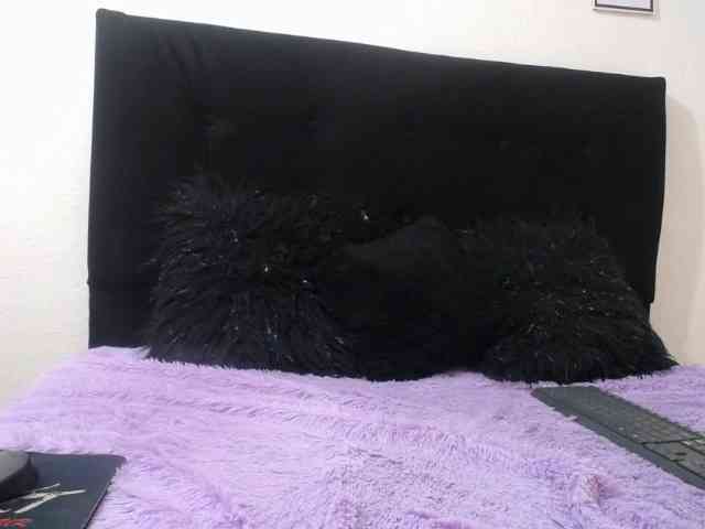 merlinaa-adams webcam