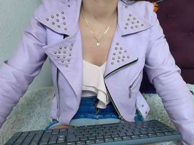 merlinaa-adams webcam