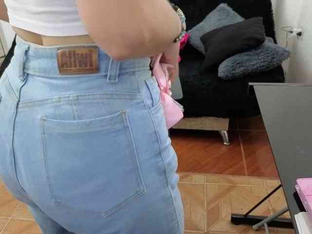 merlinaa-adams webcam