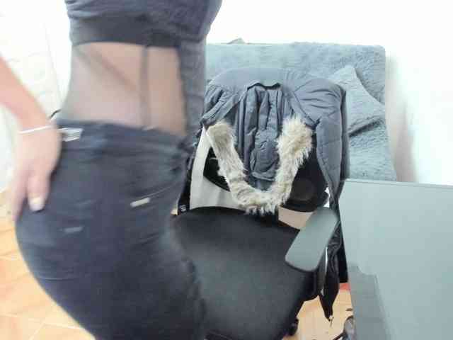 merlinaa-adams webcam