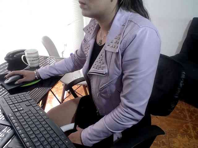 merlinaa-adams webcam