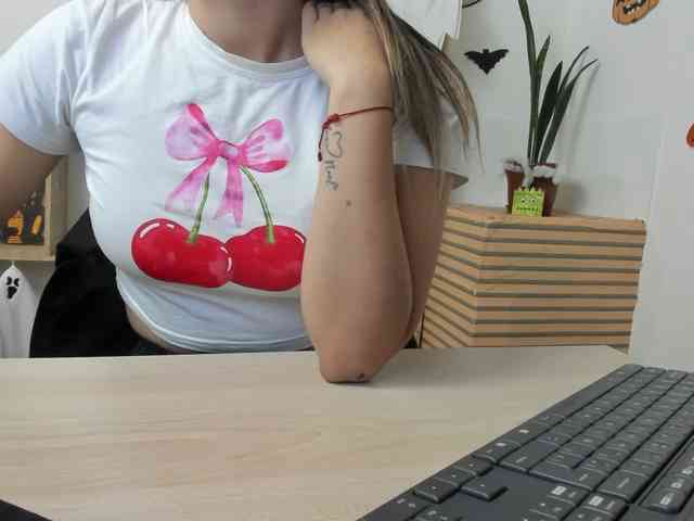 merlinaa-adams webcam