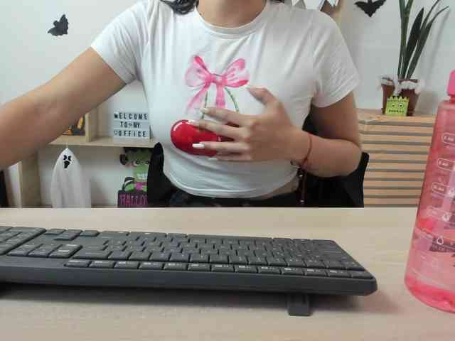 merlinaa-adams webcam