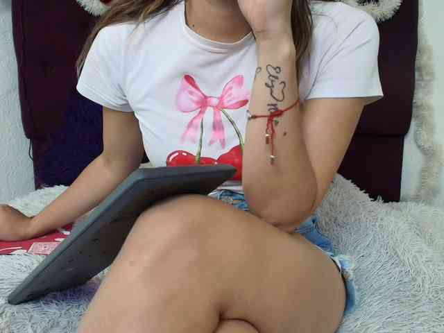 merlinaa-adams webcam