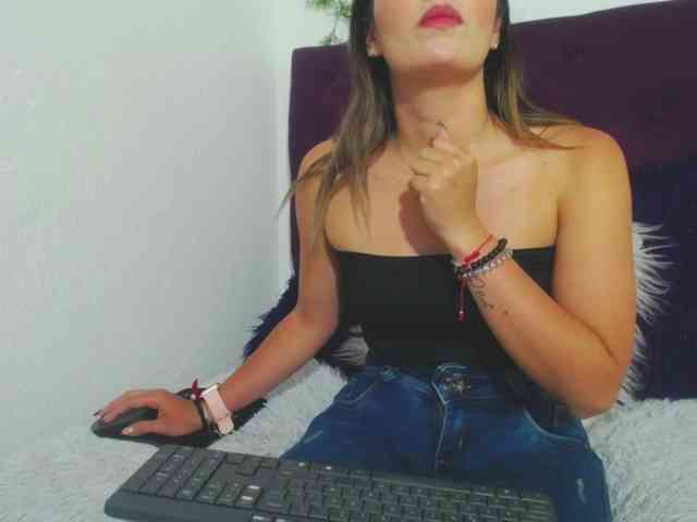 merlinaa-adams webcam
