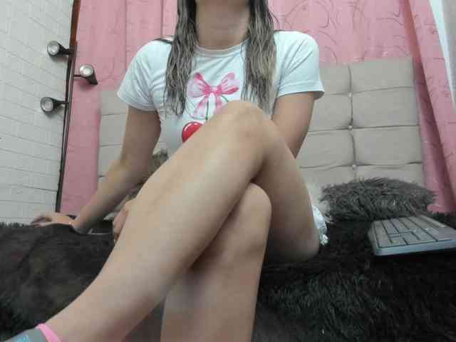 merlinaa-adams webcam