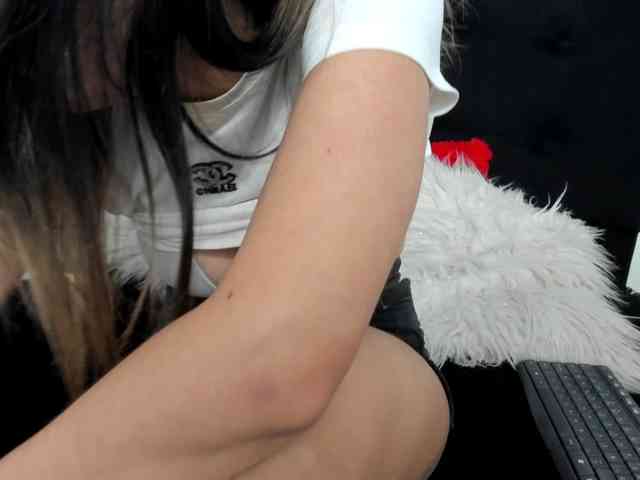 merlinaa-adams webcam