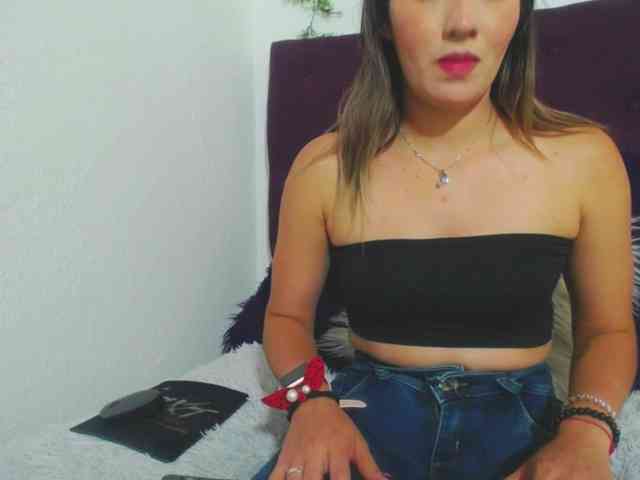 merlinaa-adams webcam