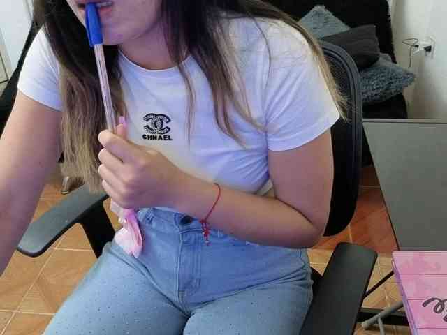 merlinaa-adams webcam