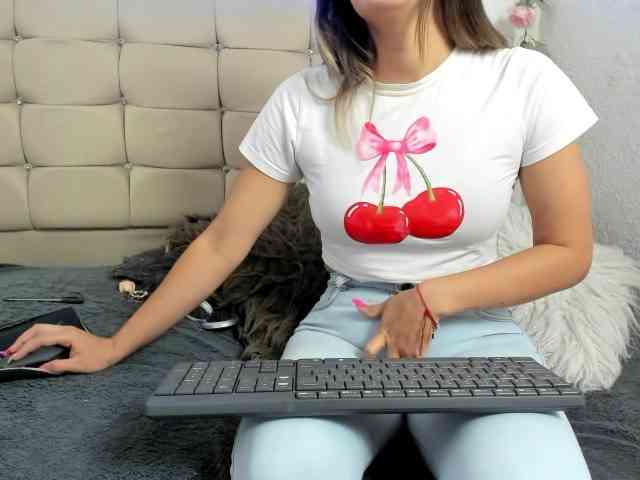 merlinaa-adams webcam