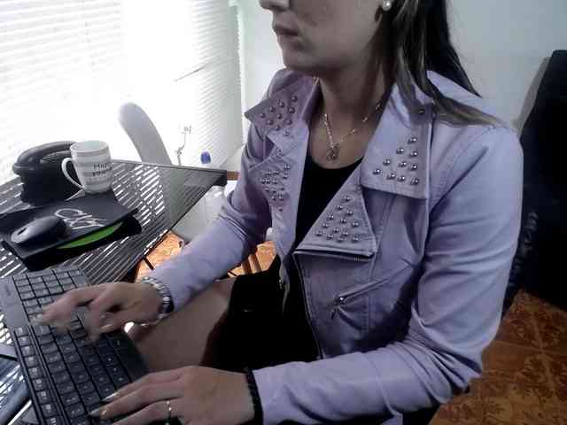 merlinaa-adams webcam