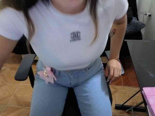 merlinaa-adams webcam