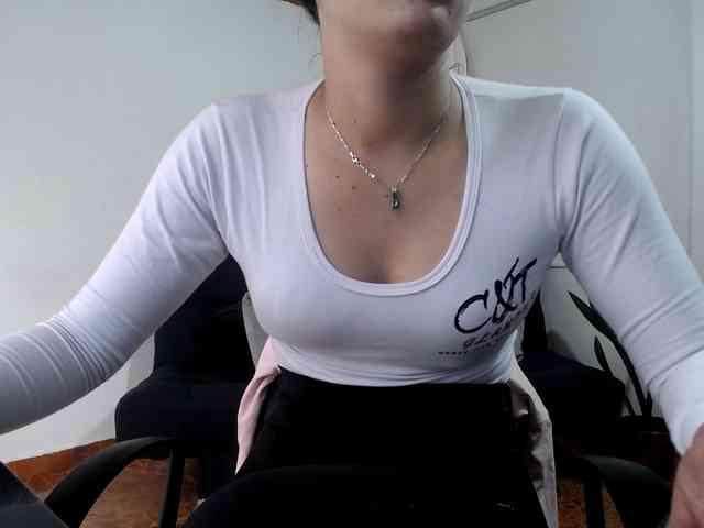 merlinaa-adams webcam