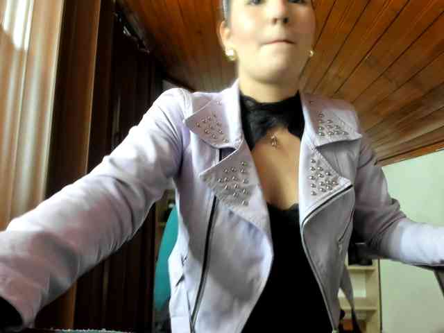 merlinaa-adams webcam
