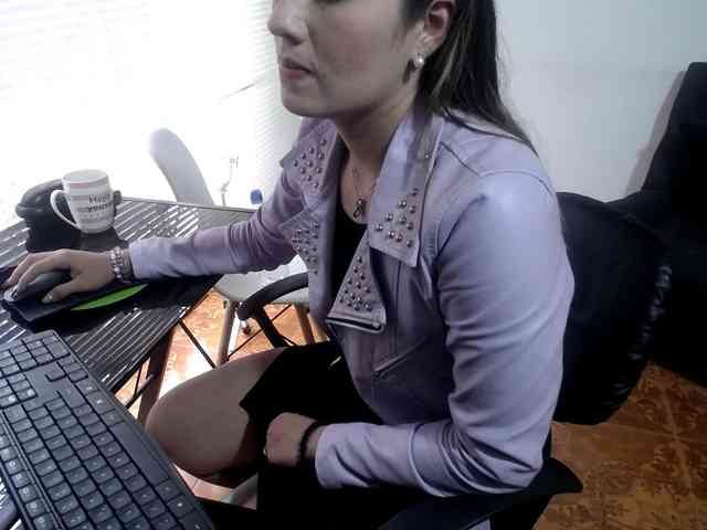 merlinaa-adams webcam