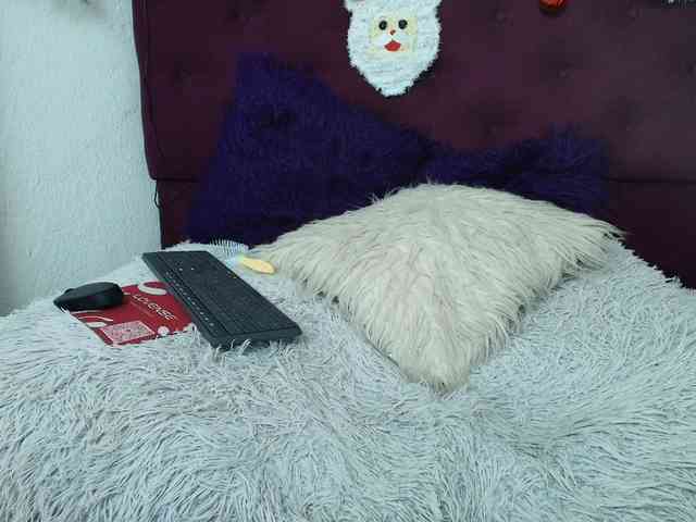 merlinaa-adams webcam