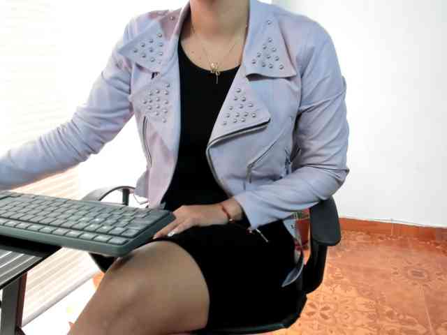 merlinaa-adams webcam