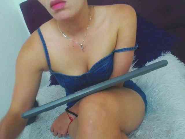 merlinaa-adams webcam