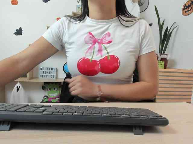 merlinaa-adams webcam