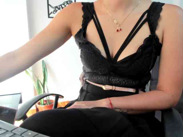 merlinaa-adams webcam