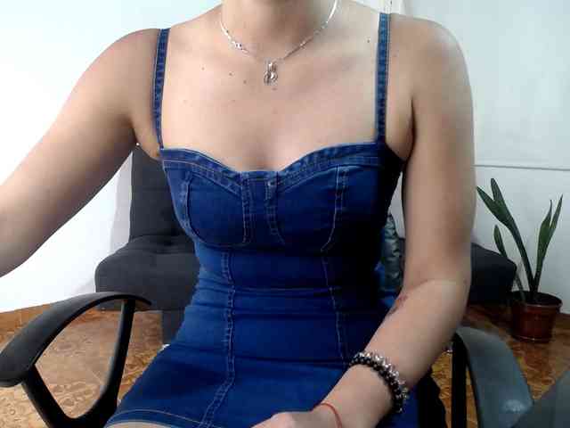 merlinaa-adams webcam