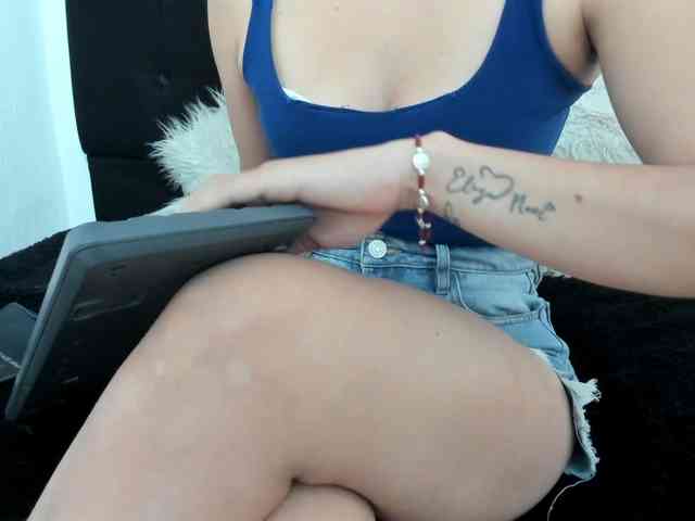 merlinaa-adams webcam