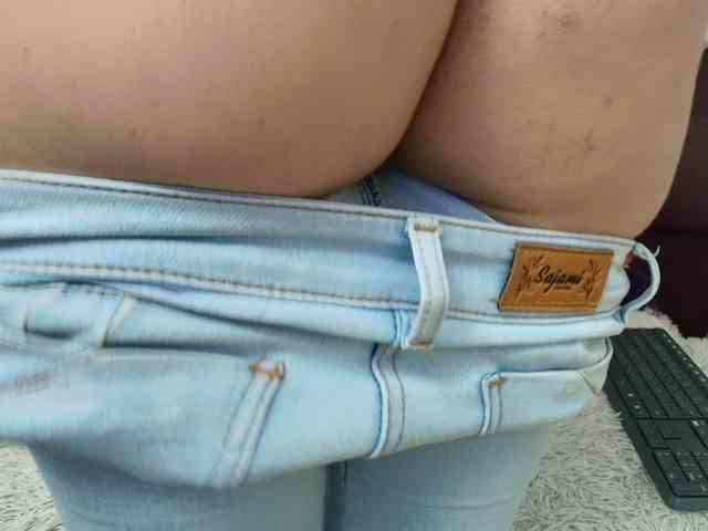 merlinaa-adams webcam