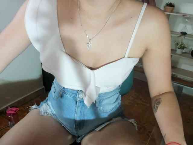 merlinaa-adams webcam