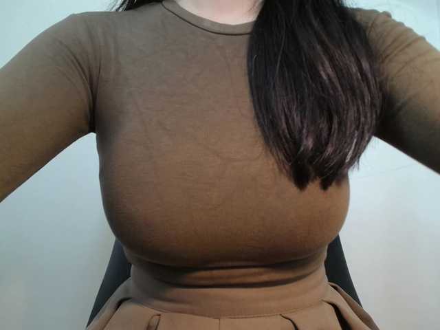 QueenHot92's BongaCams show and profile