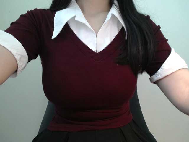 QueenHot92's BongaCams show and profile