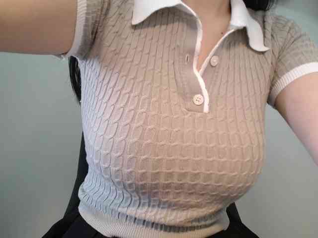 QueenHot92 webcam