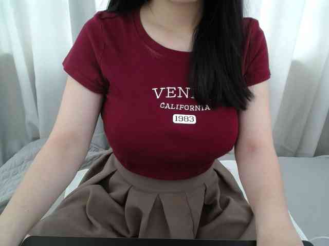 QueenHot92 webcam