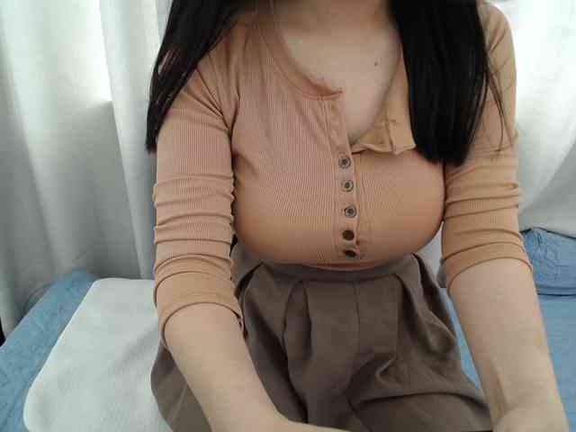 QueenHot92 webcam
