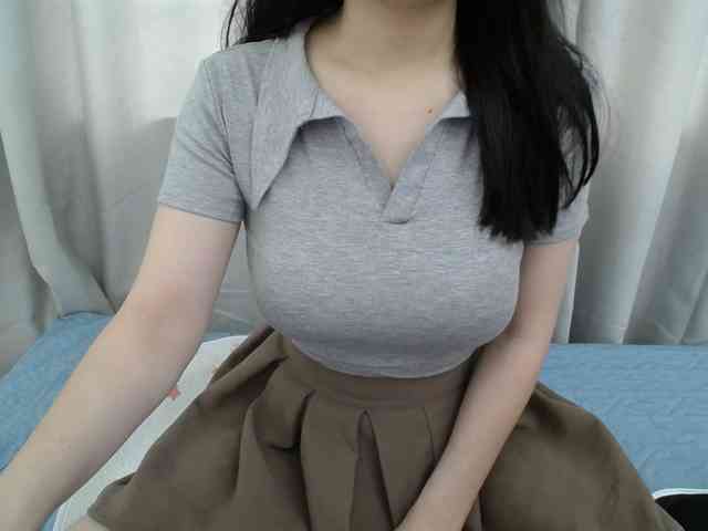 QueenHot92 webcam