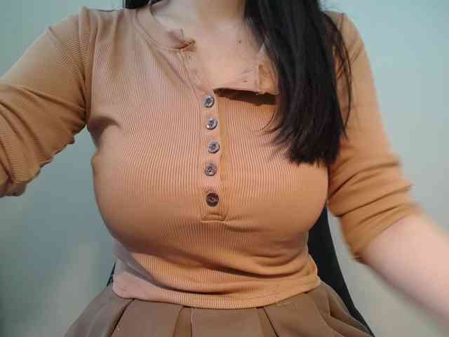 QueenHot92 webcam