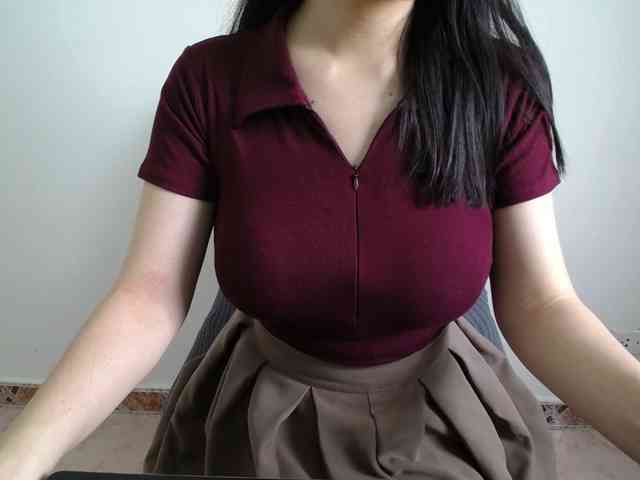 QueenHot92 webcam