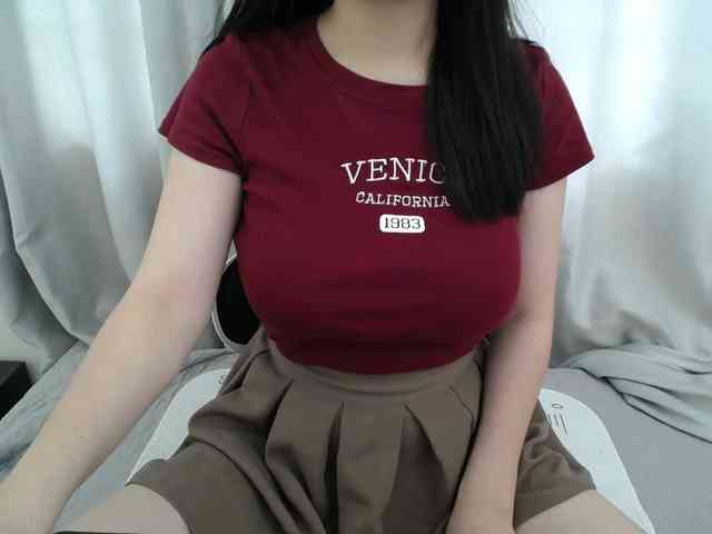 QueenHot92 webcam