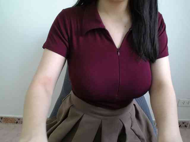 QueenHot92 webcam