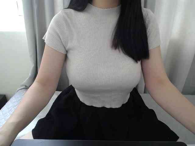 QueenHot92 webcam