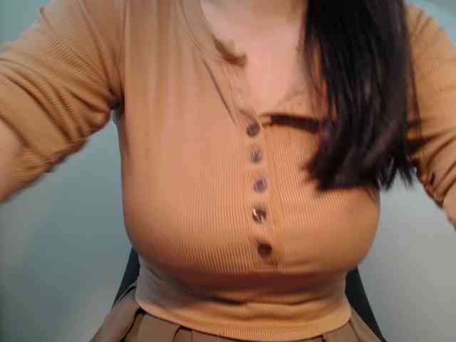 QueenHot92 webcam