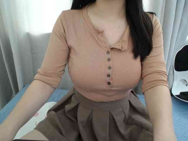QueenHot92 webcam