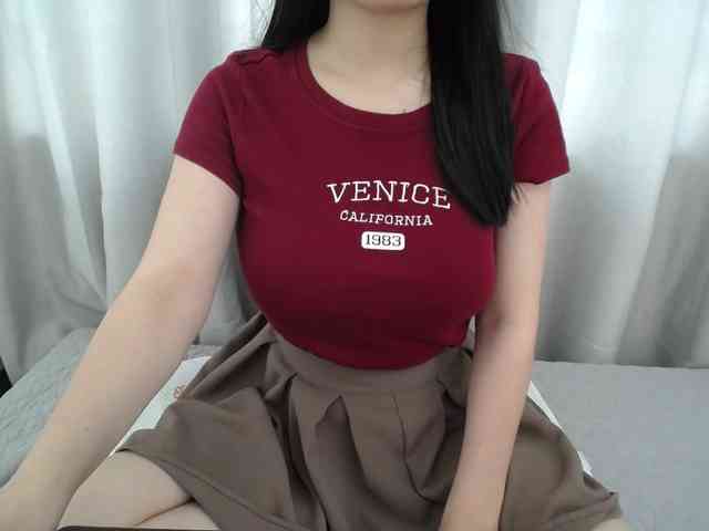 QueenHot92 webcam