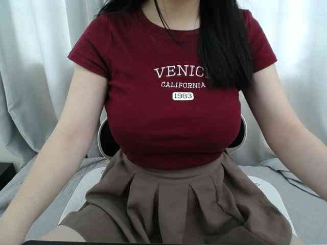 QueenHot92 webcam