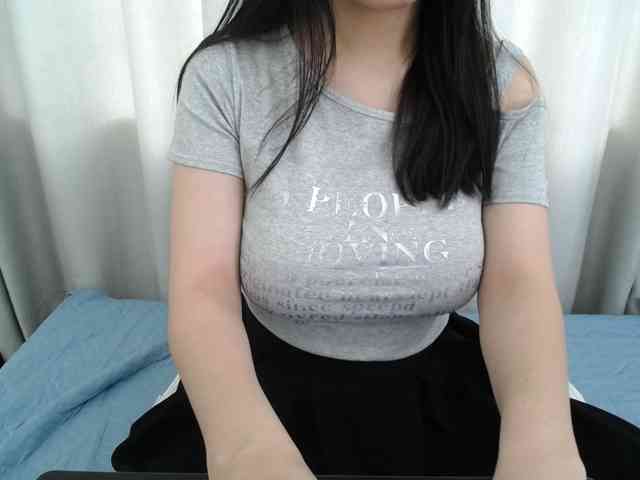 QueenHot92 webcam